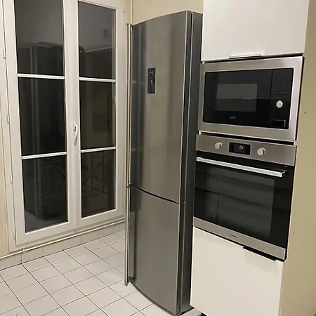 Spacious Next To Place Vendome
