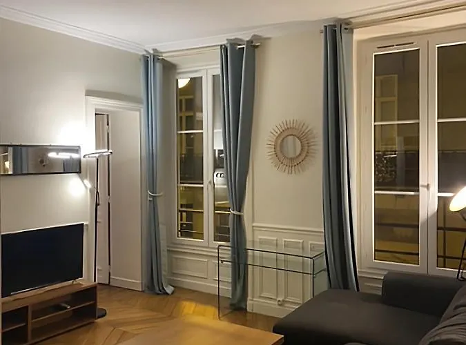 Spacious Next To Place Vendome Apartamento París